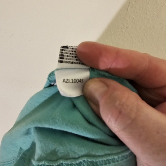 Disney Parks Exclusive Disneyland Resort Mint Green Spirit Jersey Rare - Picture 5 of 6